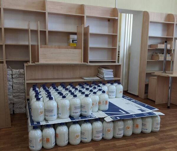 Санитайзеры - детям: в молдавские детсады и школы поступят дезинфектанты - Sputnik Молдова