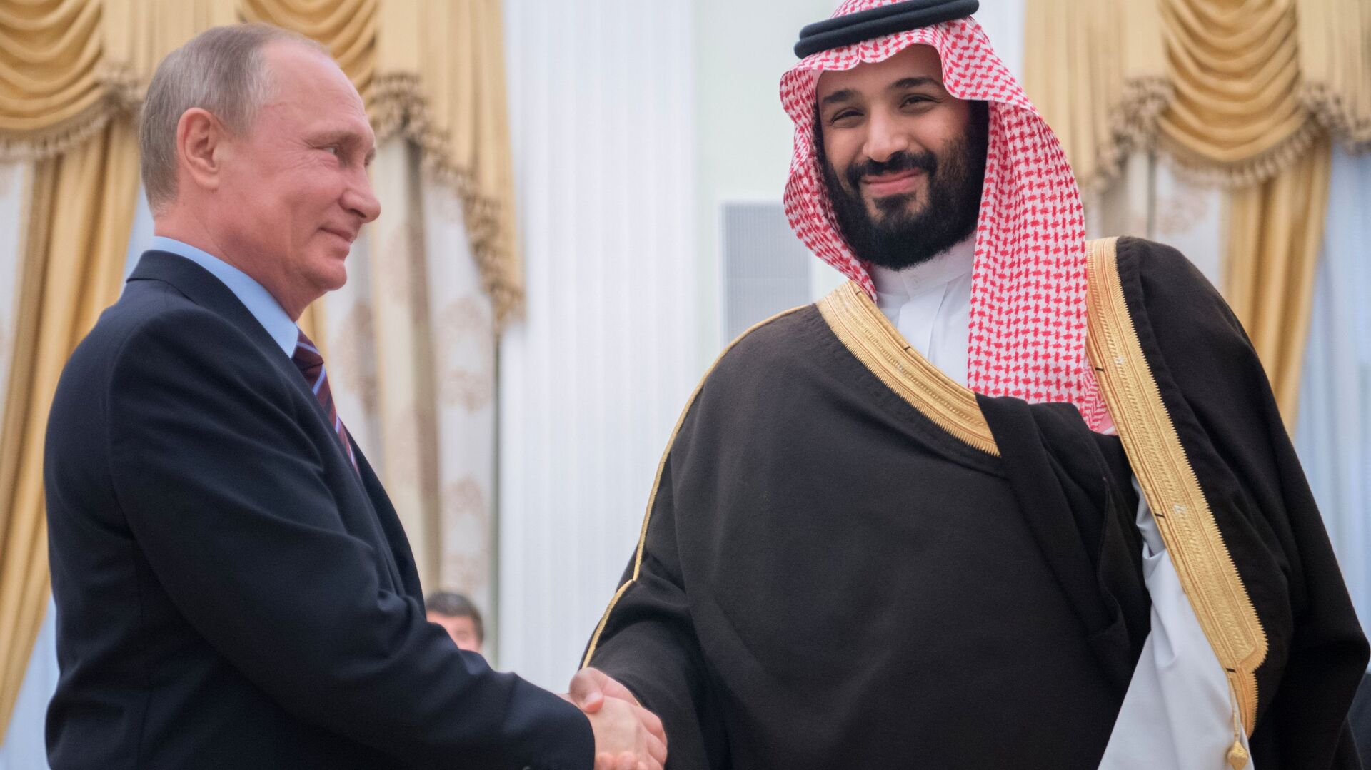 Întâlnire a președintelui rus Vladimir Putin cu prințul moștenitor al Arabiei Saudite Muhammad bin Salman Al Saud - Sputnik Moldova-România, 1920, 07.04.2023