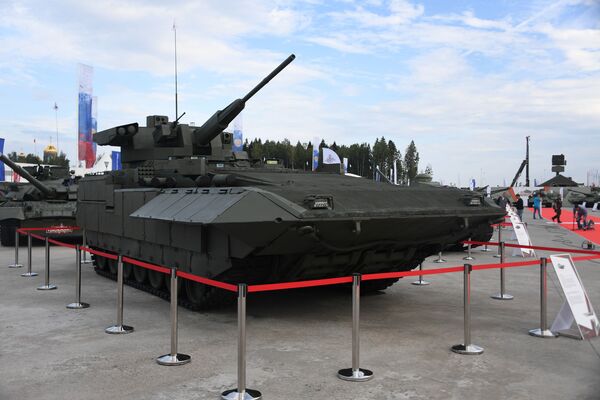 БМП Т-15 на форуме Армия-2020 - Sputnik Молдова