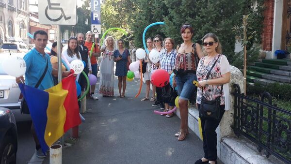Parada baloanelor la Ministerul Educației și Cercetării - Sputnik Moldova-România