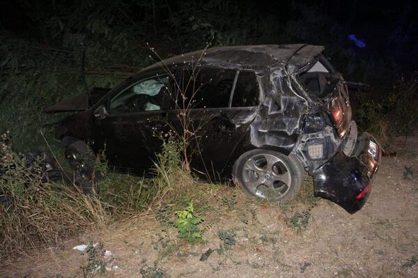 Tragic: Un tânăr a ajuns cu mașina într-un șanț, iar în urma accidentului i-a decedat mama Tragic: Un tânăr a ajuns cu mașina într-un șanț, iar în urma accidentului i-a decedat mama - Sputnik Moldova