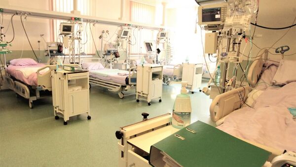 Secția terapie intensivă a unui spital din București - Sputnik Молдова