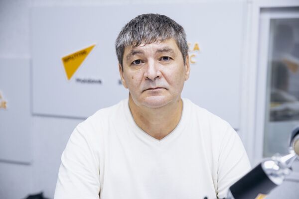 Президентские выборы: что ждет страну в случае победы правого кандидата Президентские выборы: что ждет страну в случае победы правого кандидата - Sputnik Молдова