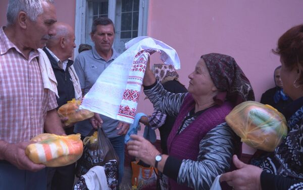 В селе София Дрокиевского района надеются спастись от засухи при помощи ритуала  - Sputnik Молдова