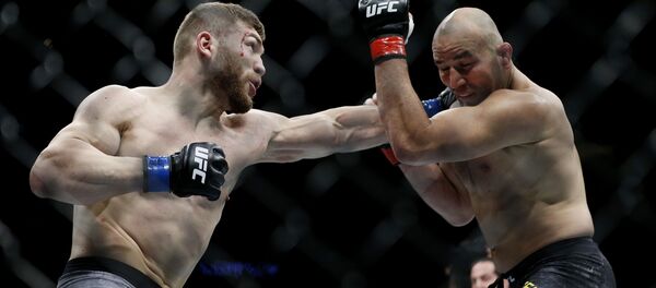 Ion Cutelaba și Glover Teixeira - Sputnik Moldova