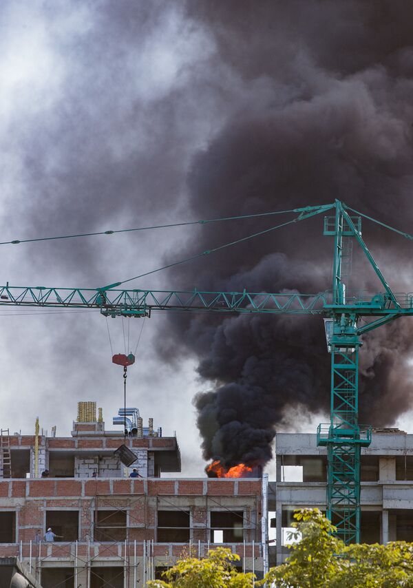 Incendiu lângă Teatrul de Operă și Balet: Intervenția pompierilor - FOTO - Sputnik Moldova