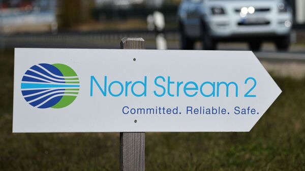 Указатель с символикой компании Nord Stream 2 AG - Sputnik Moldova