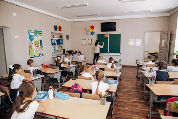 Один день ученика в пандемии - Sputnik Moldova