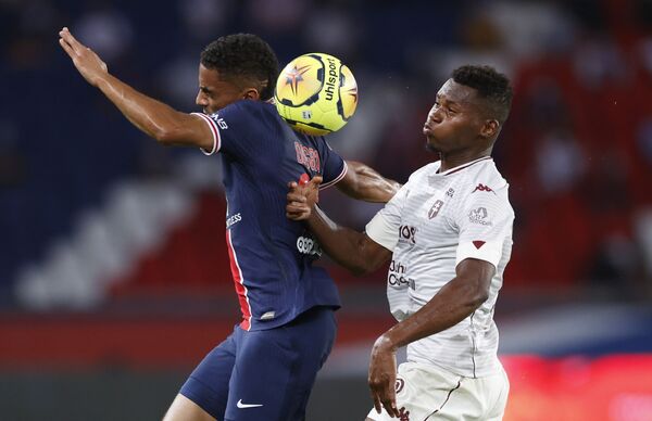 VIDEO: PSG s-a impus abia în minutul 90+3 în meciul cu Metz VIDEO: PSG s-a impus abia în minutul 90+3 în meciul cu Metz - Sputnik Moldova-România