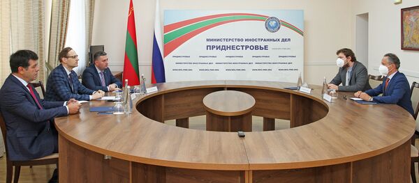 Встреча Виталия Игнатьева и Клауса Нойкирха в Тирасполе - Sputnik Moldova