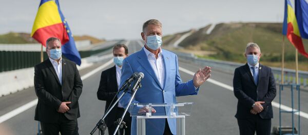 Klaus Iohannis, declarația de presă susținută la deschiderea tronsonului de autostradă Iernut - Chețani Klaus Iohannis, declarația de presă susținută la deschiderea tronsonului de autostradă Iernut - Chețani - Sputnik Moldova-România