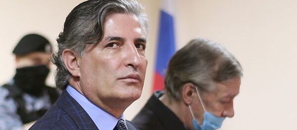 Адвокат Эльман Пашаев и его подзащитный актер Михаил Ефремов Адвокат Эльман Пашаев и его подзащитный актер Михаил Ефремов - Sputnik Молдова