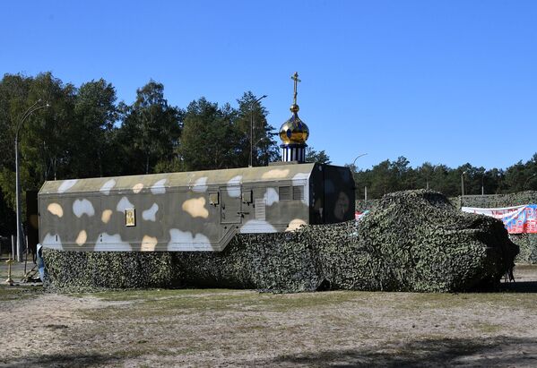 Мобильный православный храм Вооруженных сил Белоруссии - Sputnik Молдова