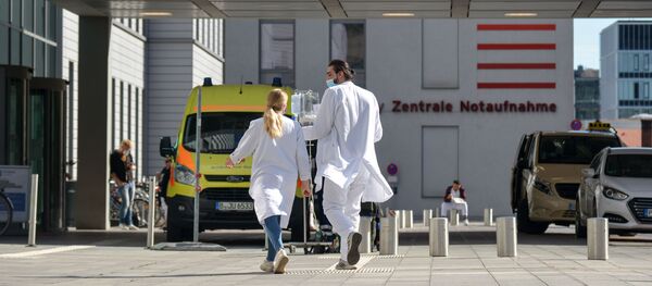 Ситуация у клиники Шарите в Берлине - Sputnik Moldova