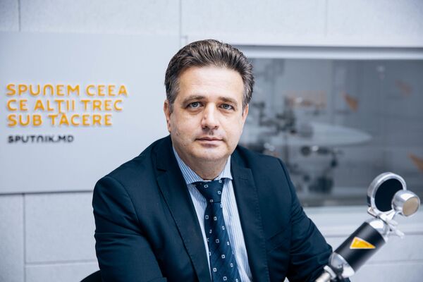Эксперт рассказал, как может навредить молдавской экономике укрепление лея Эксперт рассказал, как может навредить молдавской экономике укрепление лея - Sputnik Молдова