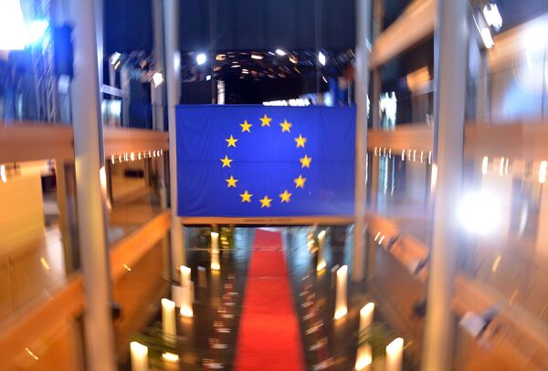 Обзор недели: зарубежные визиты и государственный коллапс Обзор недели: зарубежные визиты и государственный коллапс - Sputnik Молдова