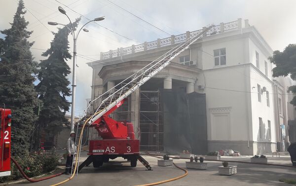 Полтора месяца назад в здании филармонии произошел крупный пожар. - Sputnik Молдова