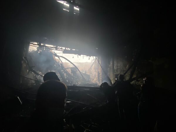 Додон, Кику и Чебан посетили Национальную филармонию, в которой случился пожар Додон, Кику и Чебан посетили Национальную филармонию, в которой случился пожар - Sputnik Молдова