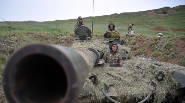 Soldați din cadrul Armatei provinciei Nagorno-Karabah - Sputnik Moldova