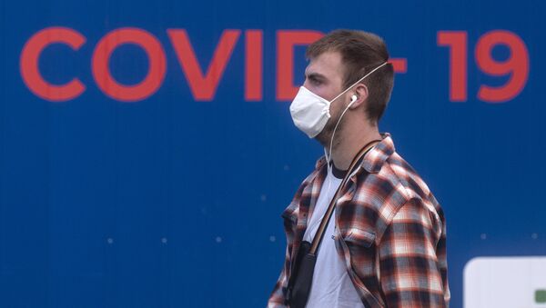 Coronavirus în Cehia, bărbat în mască - Sputnik Молдова