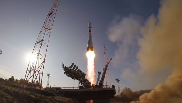 Российские военные запустили ракету Союз-2 с космодрома Плесецк - Sputnik Молдова