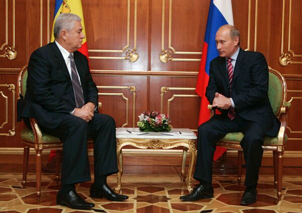 Встреча Владимира Воронина и Владимира Путина в Душанбе 6 октября 2007 года - Sputnik Молдова