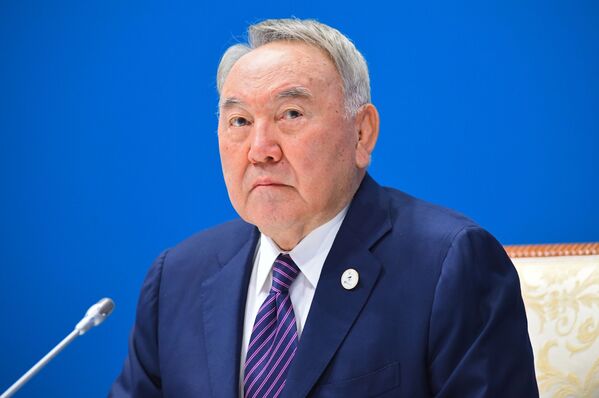Первый президент Казахстана Нурсултан Назарбаев - Sputnik Молдова