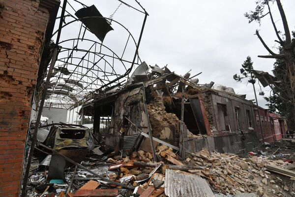 Жилые дома, разрушенные в результате обстрела города Гянджа - Sputnik Молдова