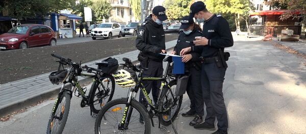 Ziua unui polițist atunci când nu sunt proteste Ziua unui polițist atunci când nu sunt proteste - Sputnik Moldova