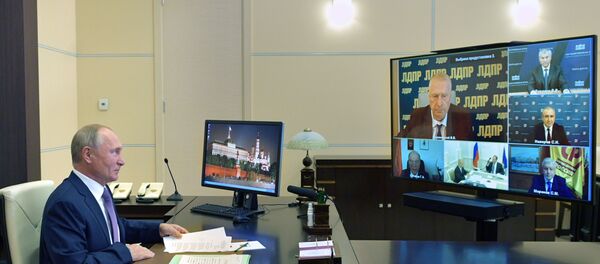 Президент РФ В. Путин провел встречу с лидерами думских фракций Президент РФ В. Путин провел встречу с лидерами думских фракций - Sputnik Молдова