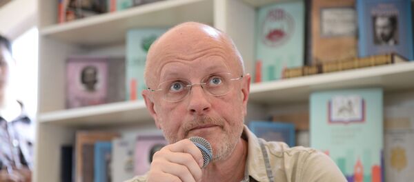 Переводчик Дмитрий Пучков (Гоблин)  - Sputnik Moldova