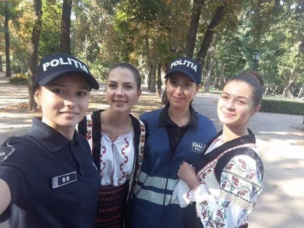 Foto - Negociatori în epoleți: Istoria unei polițiste Foto - Negociatori în epoleți: Istoria unei polițiste - Sputnik Moldova