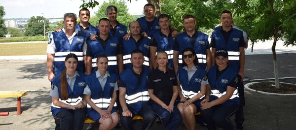 Polițiști din cadrul Serviciul „Dialog” al Poliţiei Naţionale - Sputnik Moldova