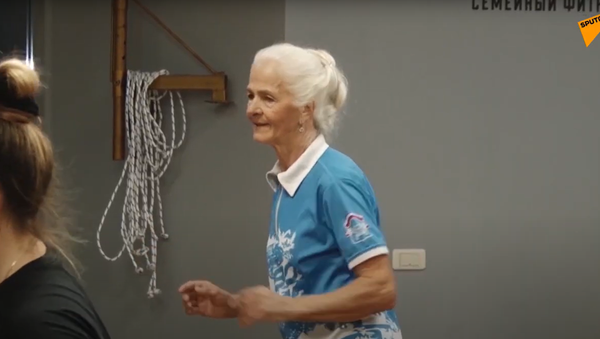 Фитнес-леди из Челябинска: залог здоровья на пенсии - Sputnik Молдова