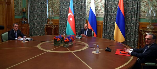 Трехсторонние переговоры Министров иностранных дел Азербайджана, Армении и России - Sputnik Молдова