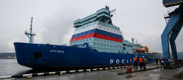 Атомный ледокол Арктика в порту Мурманска - Sputnik Молдова