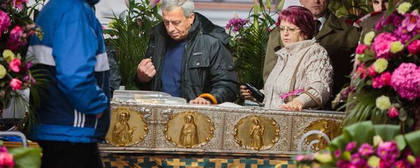 Moaștele Sfintei Parascheva, Iași - Sputnik Moldova-România