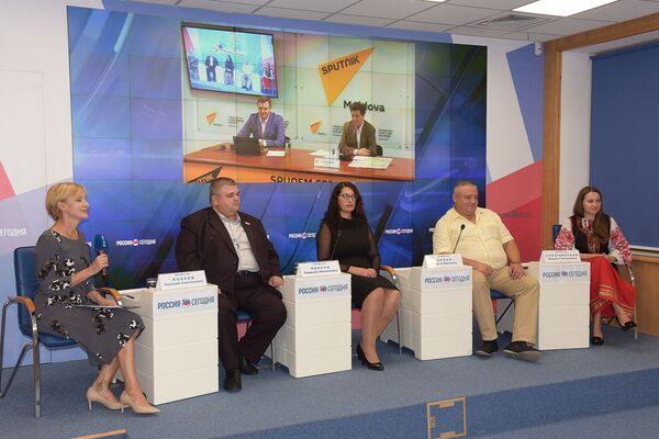 Молдаване в Крыму чувствуют себя как дома - Sputnik Молдова