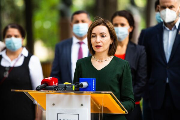 Bani și politică: Topul cheltuielilor electorale ale candidaților Bani și politică: Topul cheltuielilor electorale ale candidaților - Sputnik Moldova