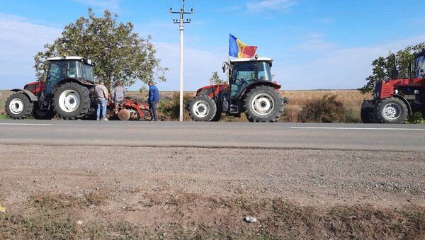 Agricultorii au ieșit din nou la protest - Sputnik Moldova