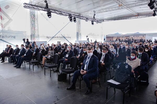 Правильная площадка для современного бизнеса: итоги первого дня инвестфорума в Гагаузии Правильная площадка для современного бизнеса: итоги первого дня инвестфорума в Гагаузии - Sputnik Молдова