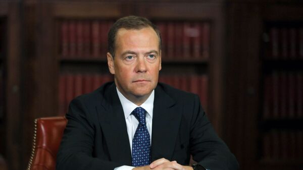 Заместитель председателя Совета безопасности РФ Д. Медведев выступил на пленарном заседании форума Открытые инновации - 2020 - Sputnik Moldova