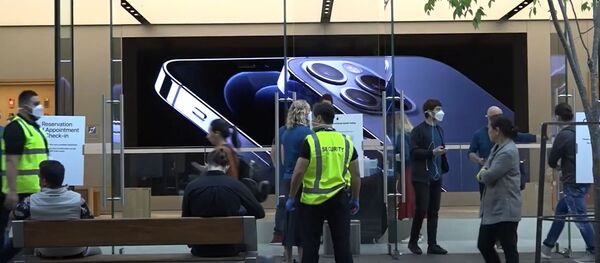 Новинка от Apple не вызвала ажиотажа среди покупателей - Sputnik Молдова