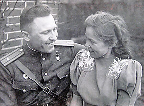 Он освободил Кишинев – личные вещи Героя переданы в музей - Sputnik Молдова