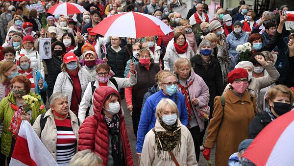 Участники акции протестов пенсионеров в Минске - Sputnik Moldova