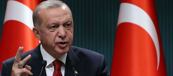 Президент Турции Реджеп Тайип Эрдоган во время пресс-конференции после заседания кабинета министров (21 сентября 2020). Анкара - Sputnik Moldova-România