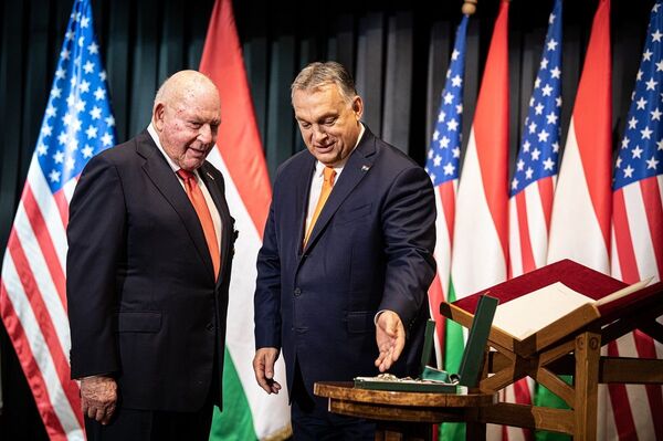 Orban Viktor, mesaj ferm pentru Trump! Lecție pentru România Orban Viktor, mesaj ferm pentru Trump! Lecție pentru România - Sputnik Moldova-România