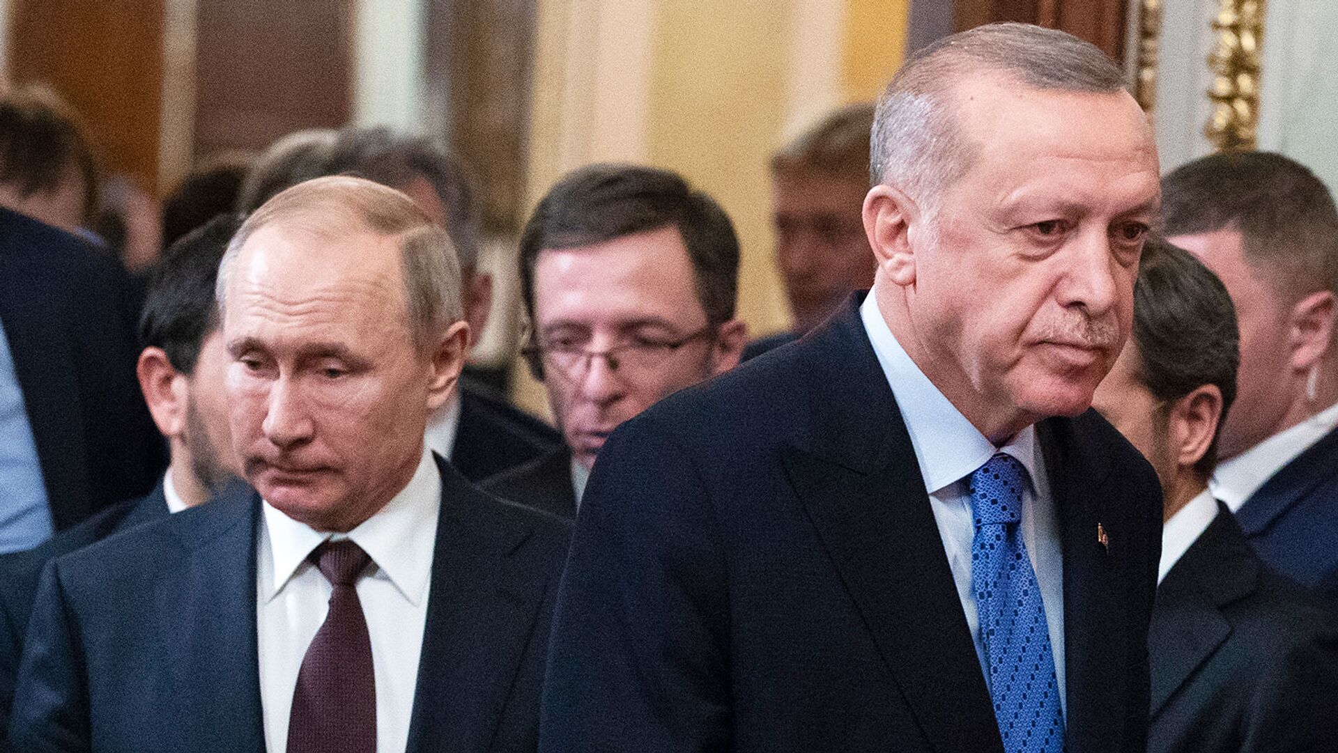 Президент России Владимир Путин, слева, и президент Турции Реджеп Тайип Эрдоган (справа) на встрече в Кремле (5 марта 2020). Москва - Sputnik Moldova-România, 1920, 25.08.2021