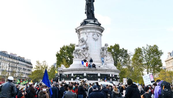 Акция памяти в Париже - Sputnik Moldova-România