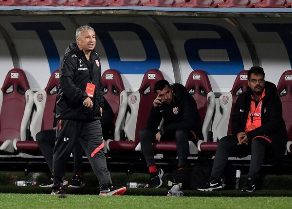 Video: Meciul CFR - Young Boys - Dan Petrescu a cedat nervos - Sputnik Moldova-România